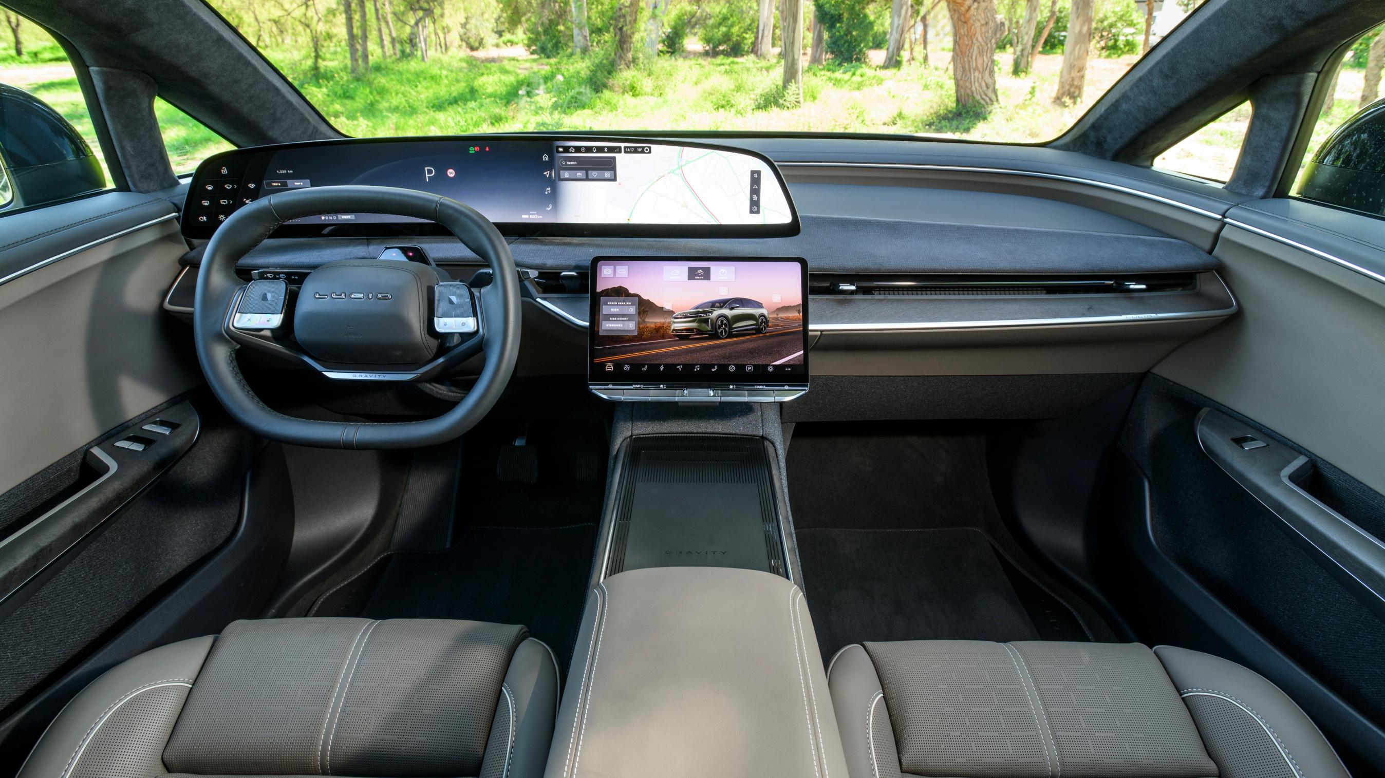 Instrumentbord af Lucid Gravity