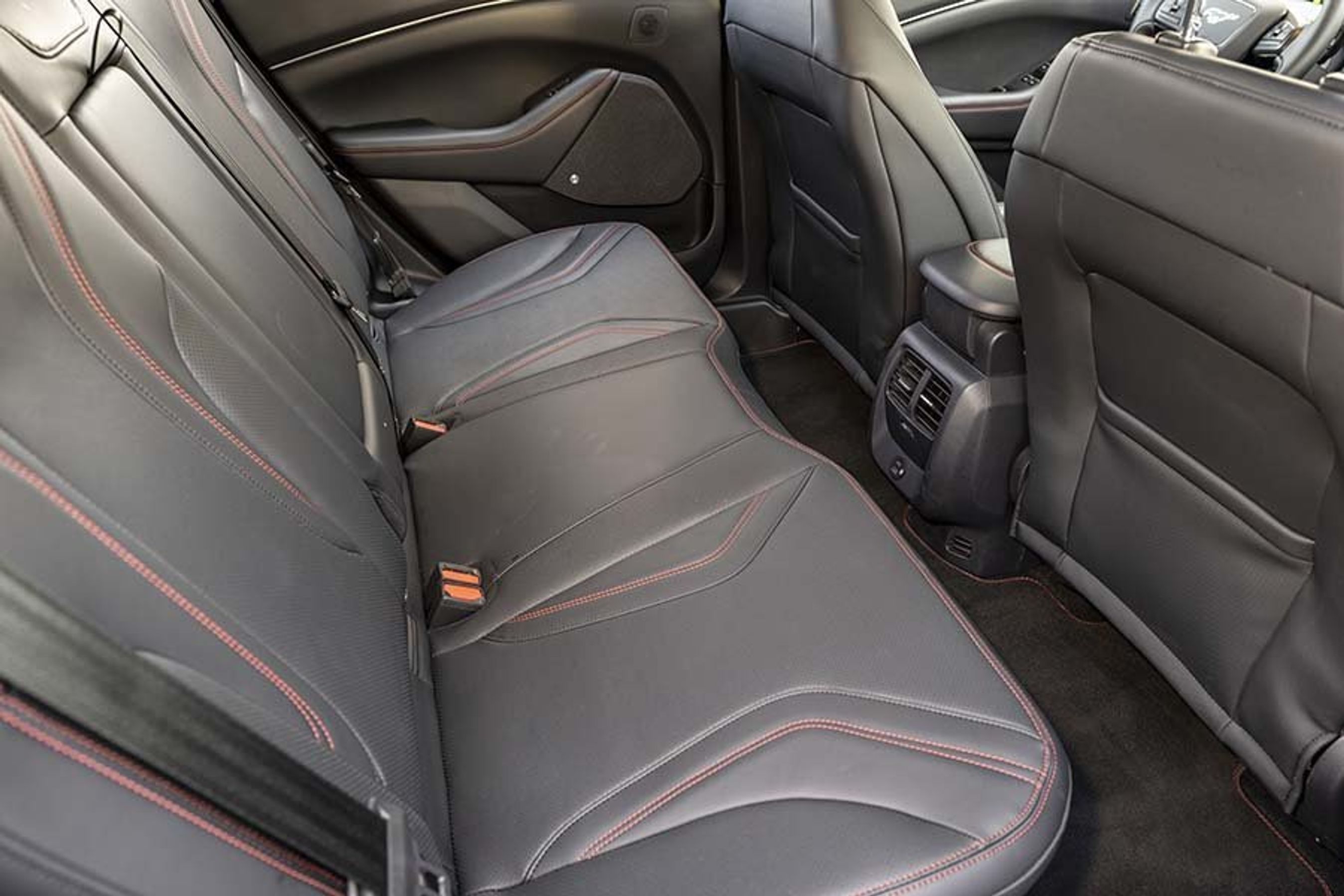 Ford Mustang Mach-E bagsæder