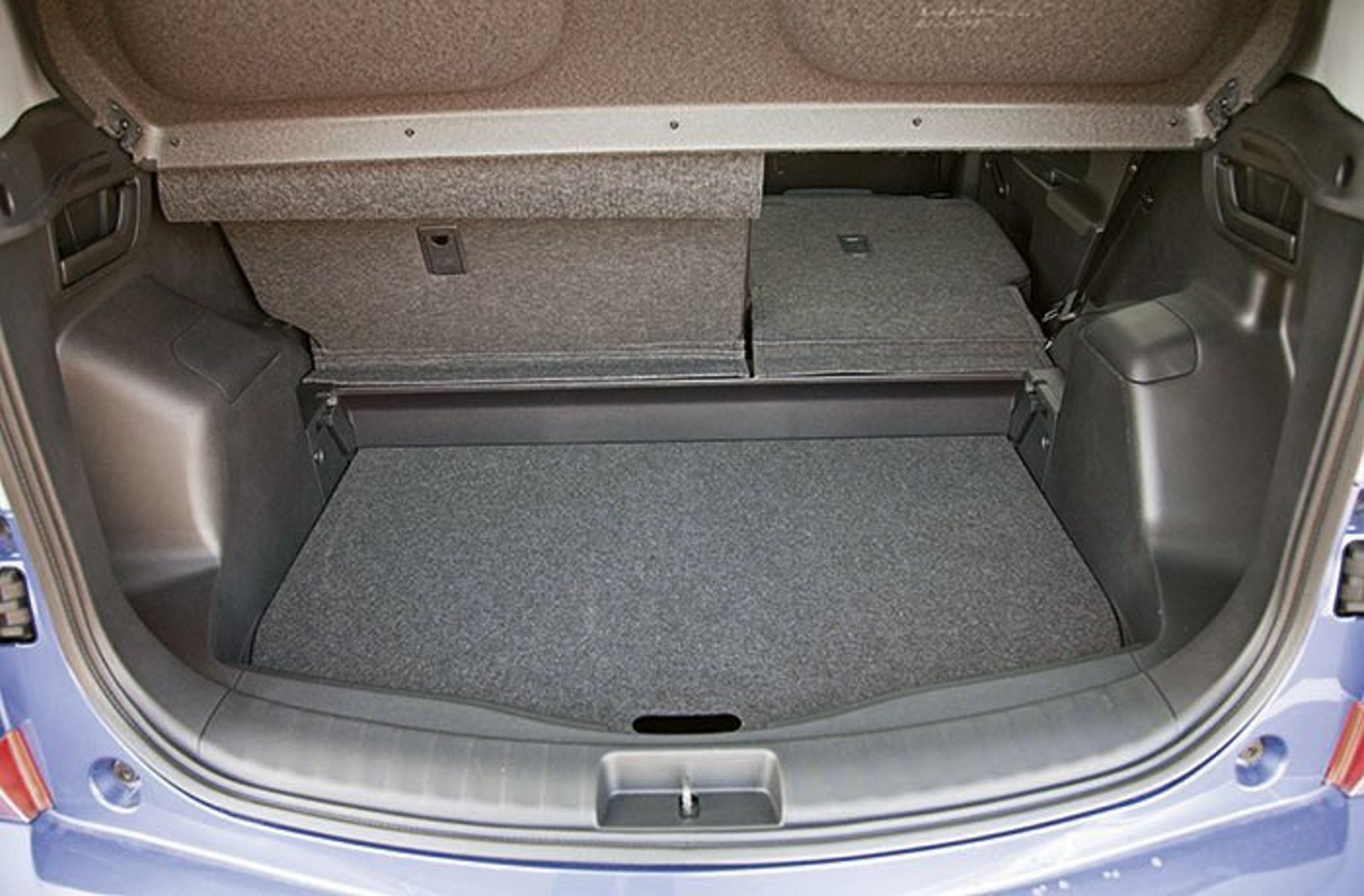 Toyota Verso-S bagagerum