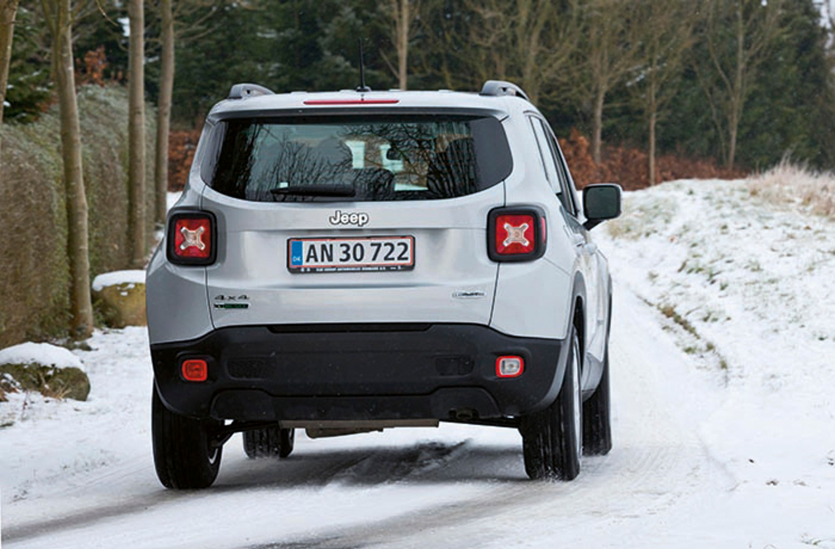 Jeep Renegade bagfra