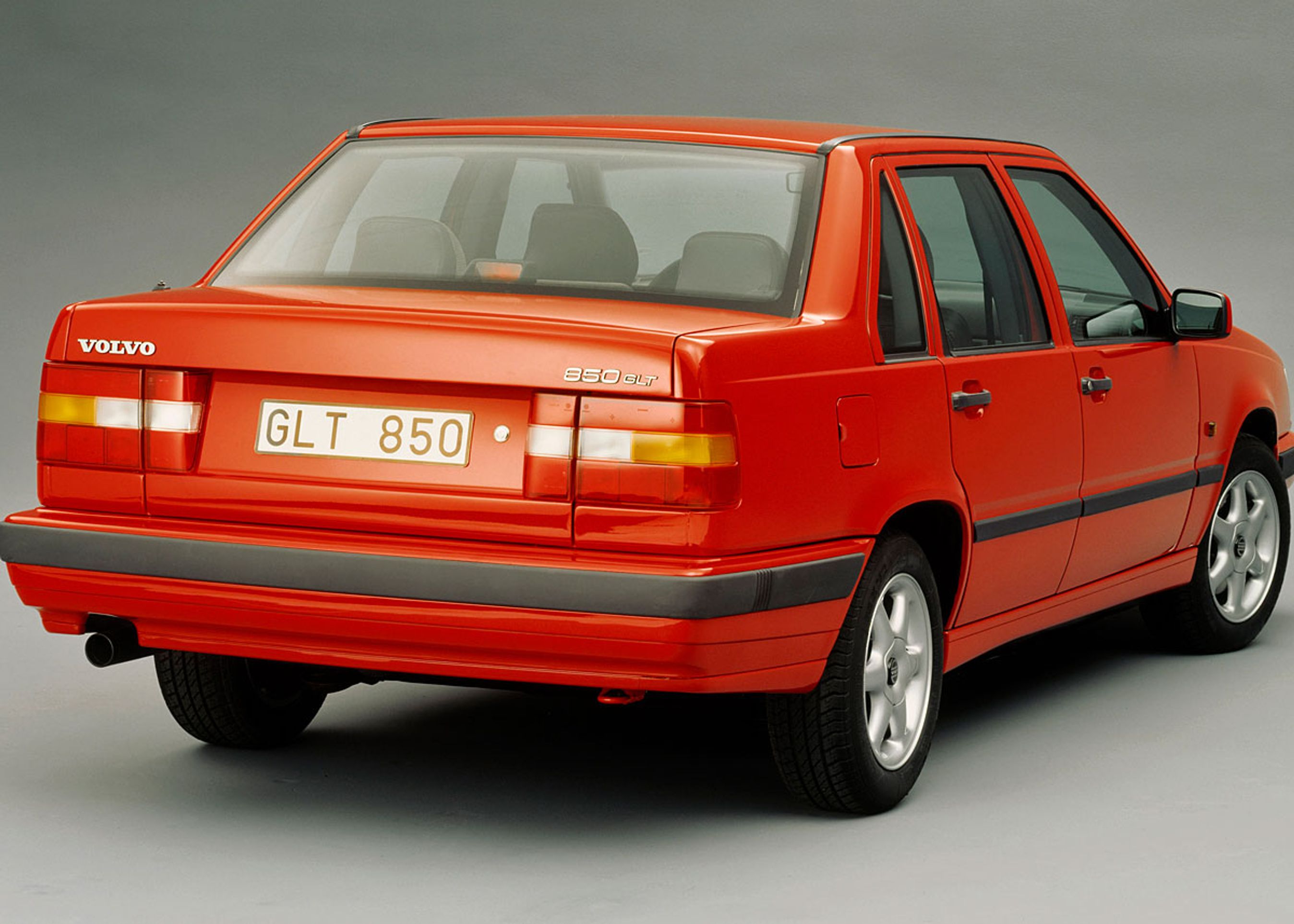 Volvo 850 kan synes firkantet i dag, men den var et markant designskifte for Volvo i 1991.