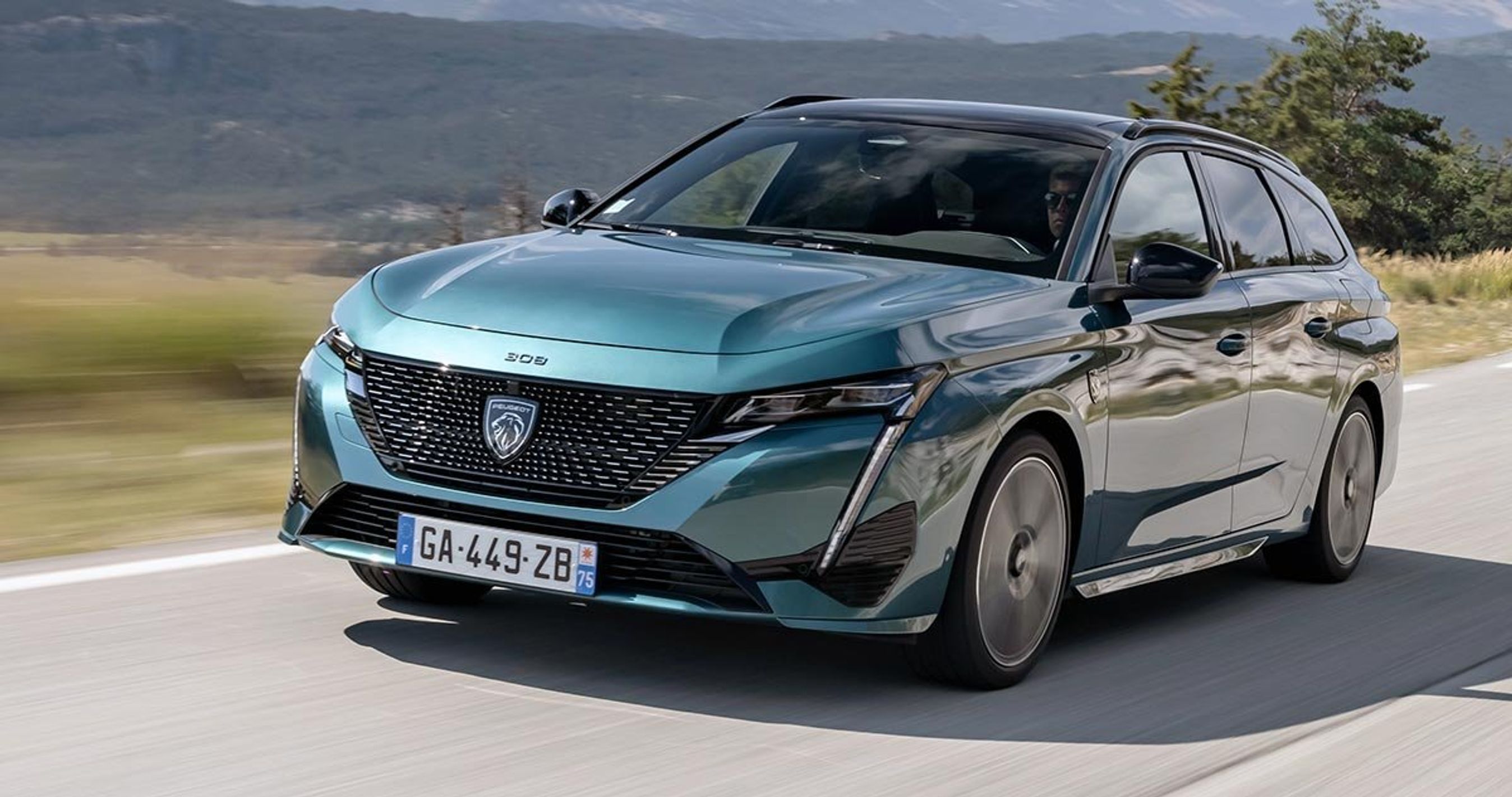 Peugeot 308 kommer nu i tredje generation. Inden næste sommer findes den med benzin, diesel, plugin-hybrid og ren el.