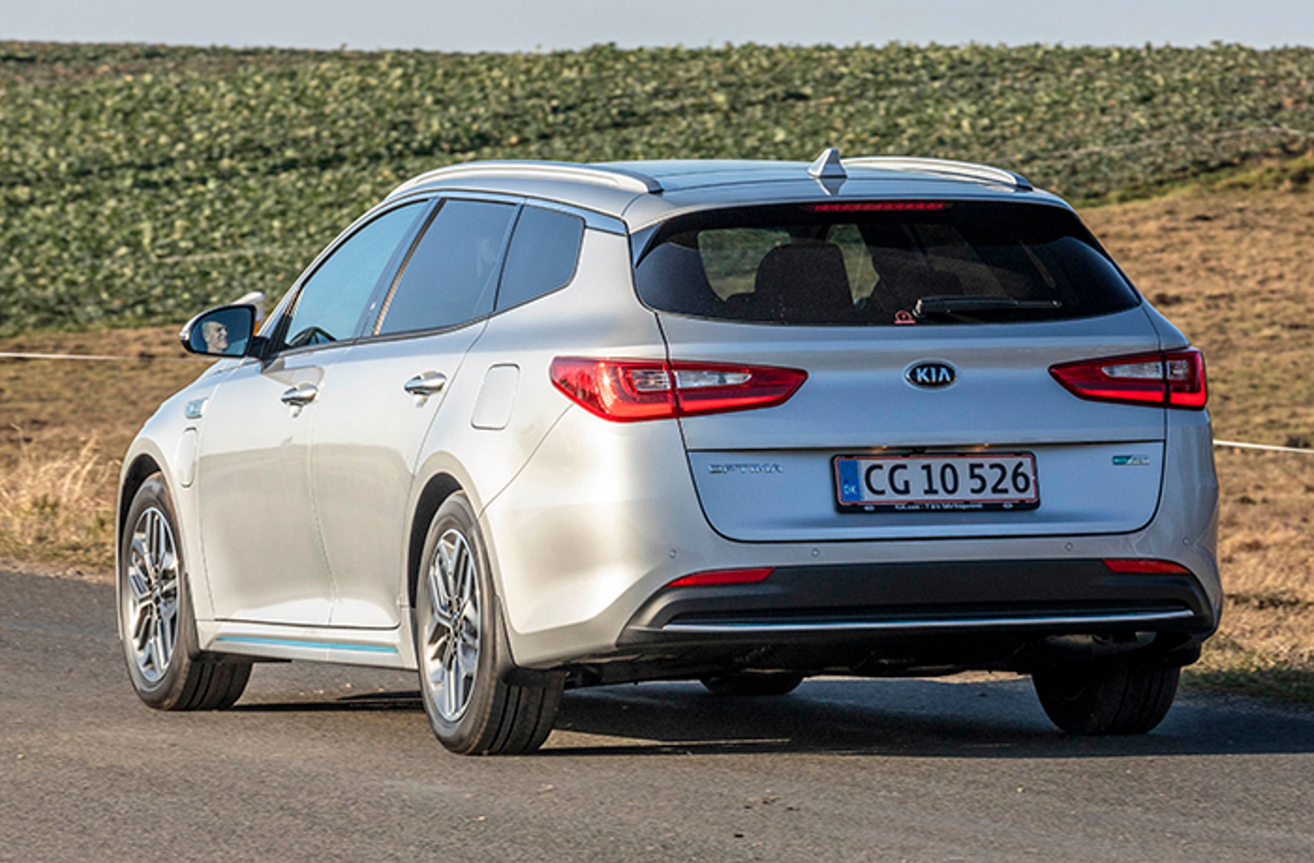 Kia Optima PHEV set bagfra