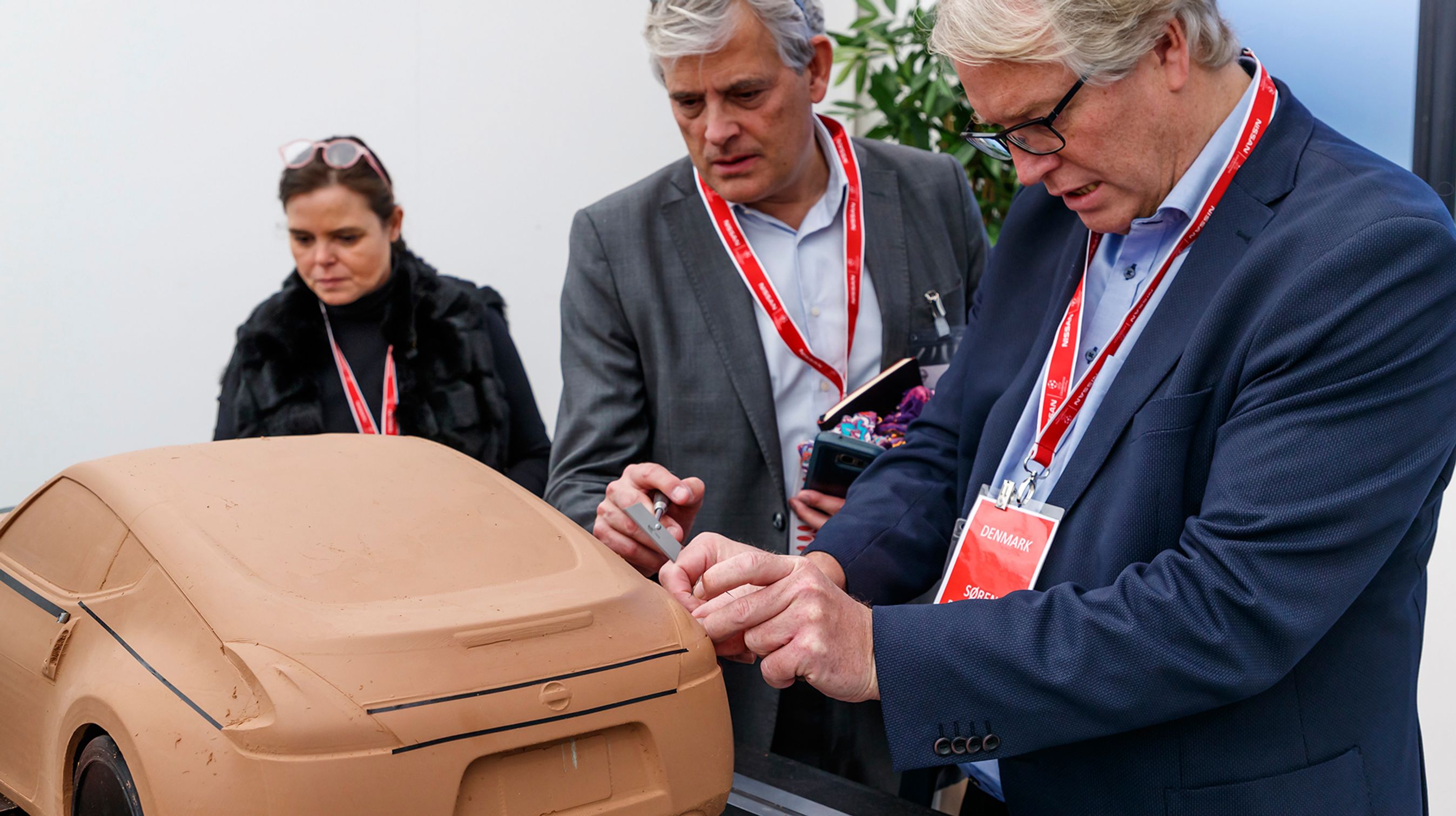 Motors Søren W. Rasmussen fik lejlighed til at lege bildesigner for en stund, da denne Nissan sportsvogn skulle have det sidste pift…