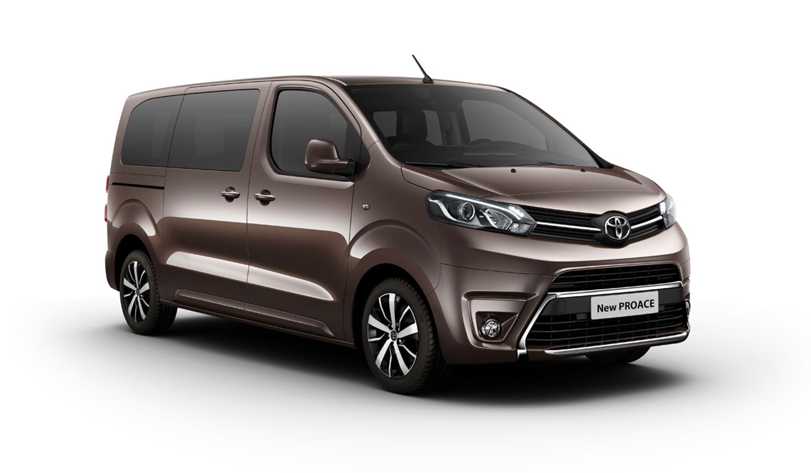 Toyota Proace kommer i en helt ny generation, både som bus og varevogn. Foto: Toyota