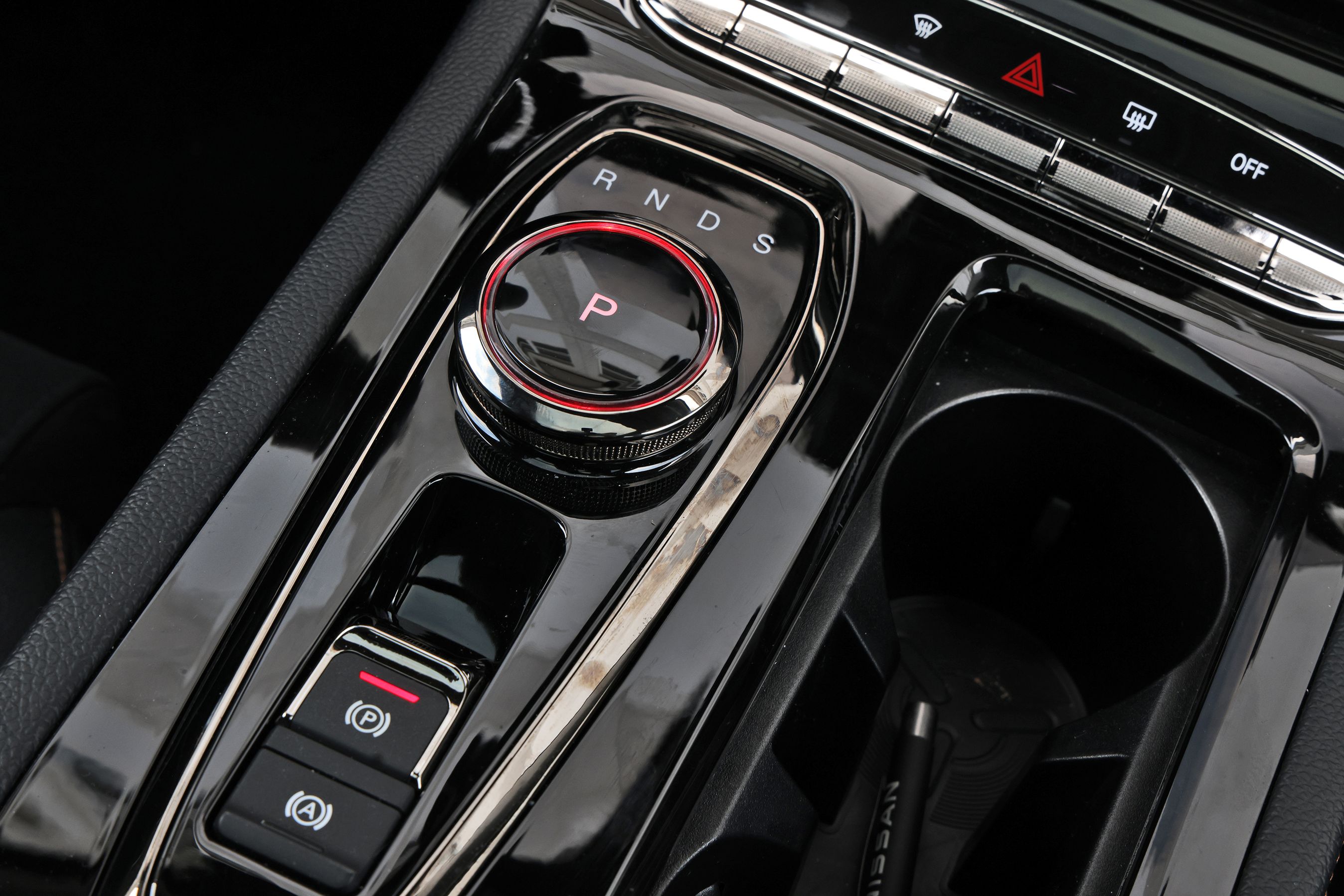 Gearvælger i en Skyworth K elbil fra det kinesiske mærke