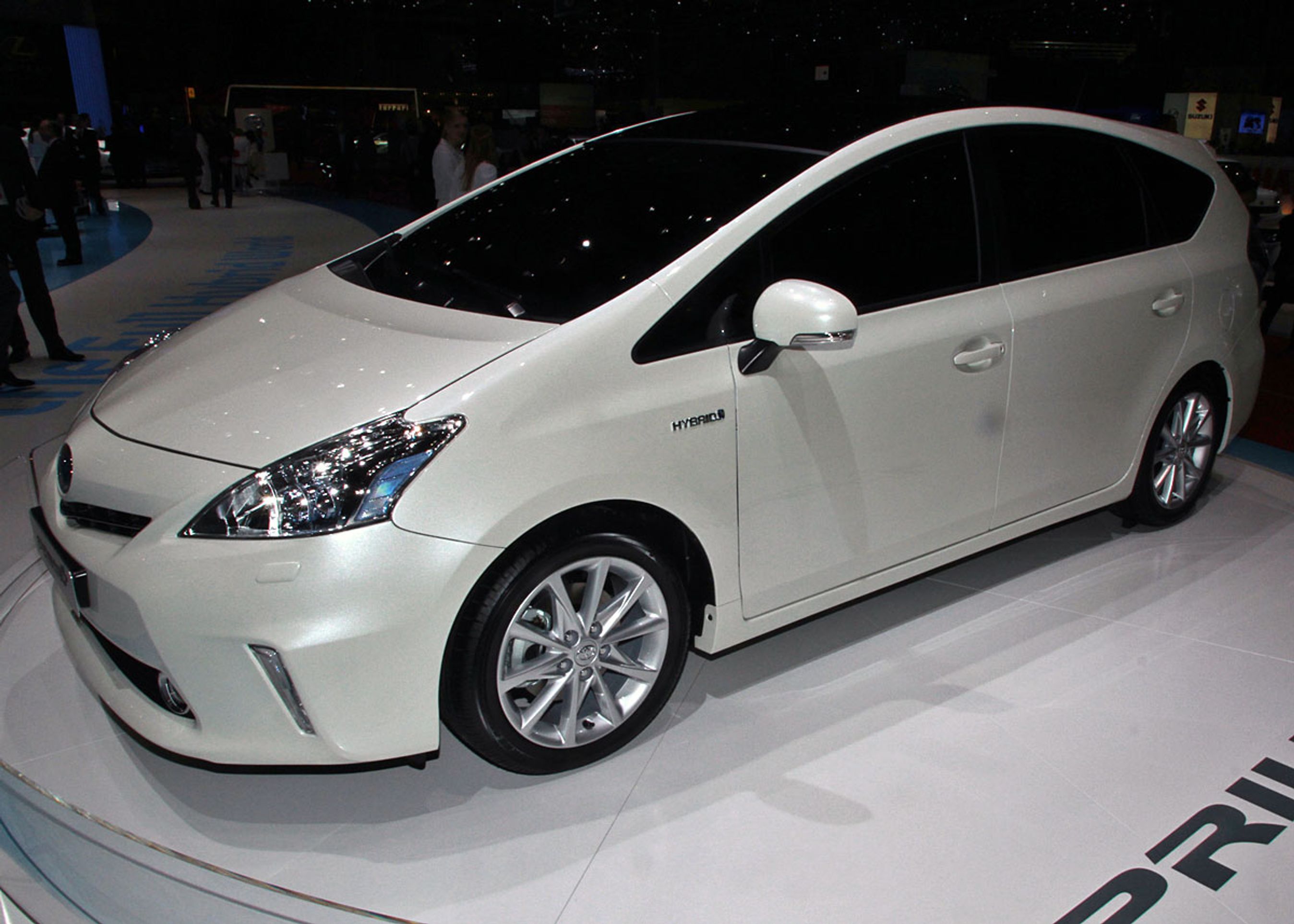 Toyota Prius + får som standard syv pladser. Teknikken bliver den samme som i den almindelige Prius.