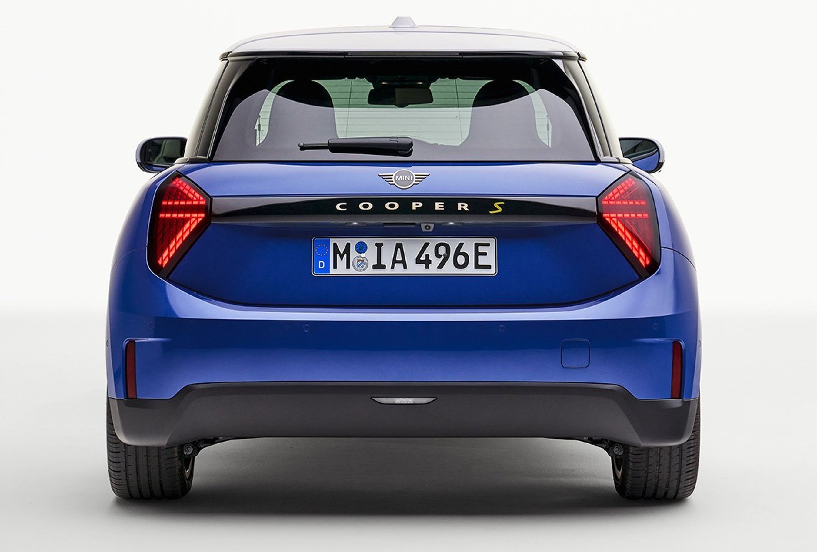 Mini Cooper lige bagfra.