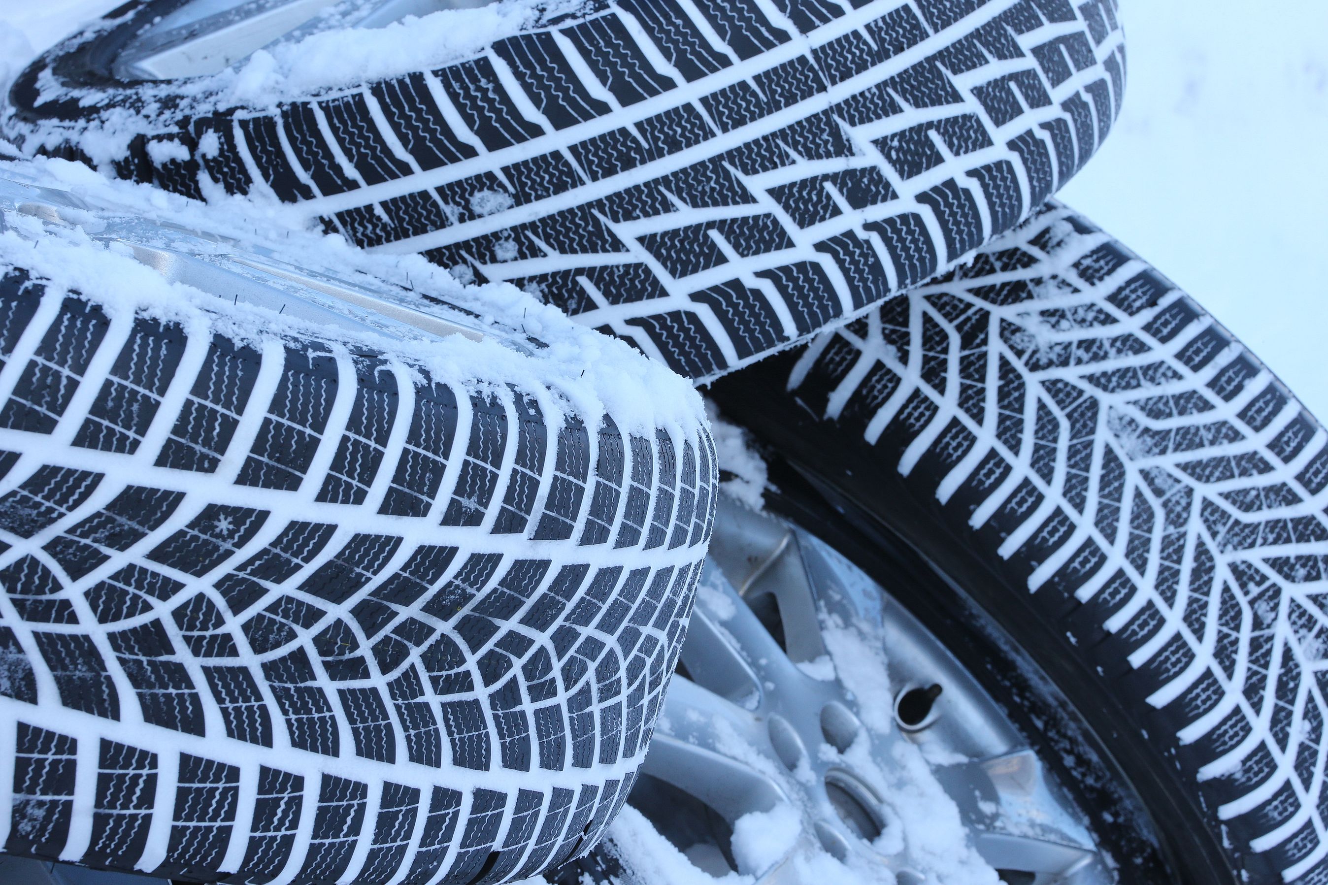 Dæktest helårsdæk 2016,