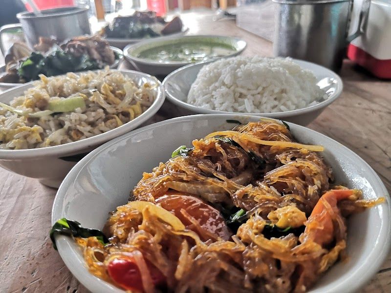 Thai Boy Street Food