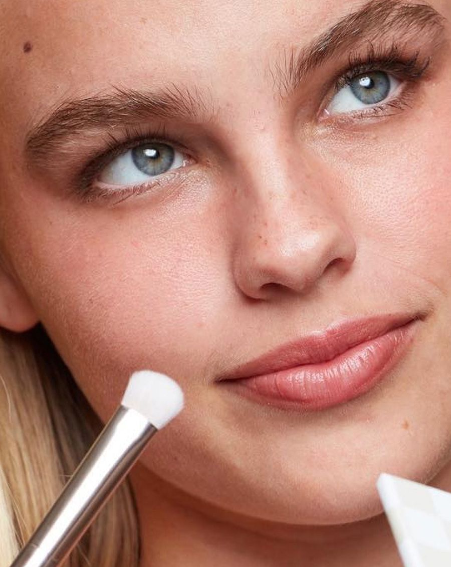 Seint Carousel Image 1