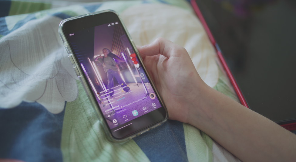 TikTok Videos Promise Pirated Apps, Deliver Vidar and StealC Infostealers Instead
