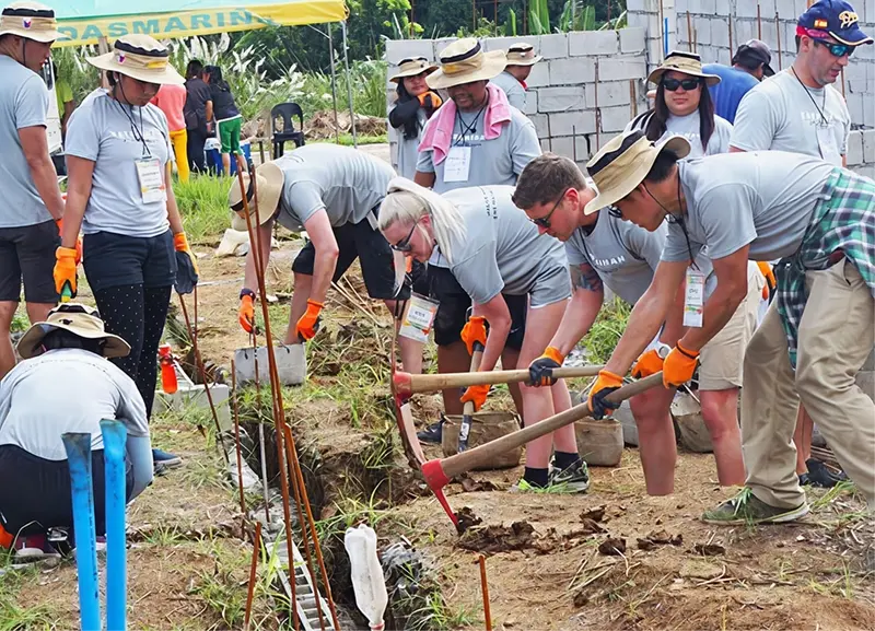 Volunteers Homebuilding