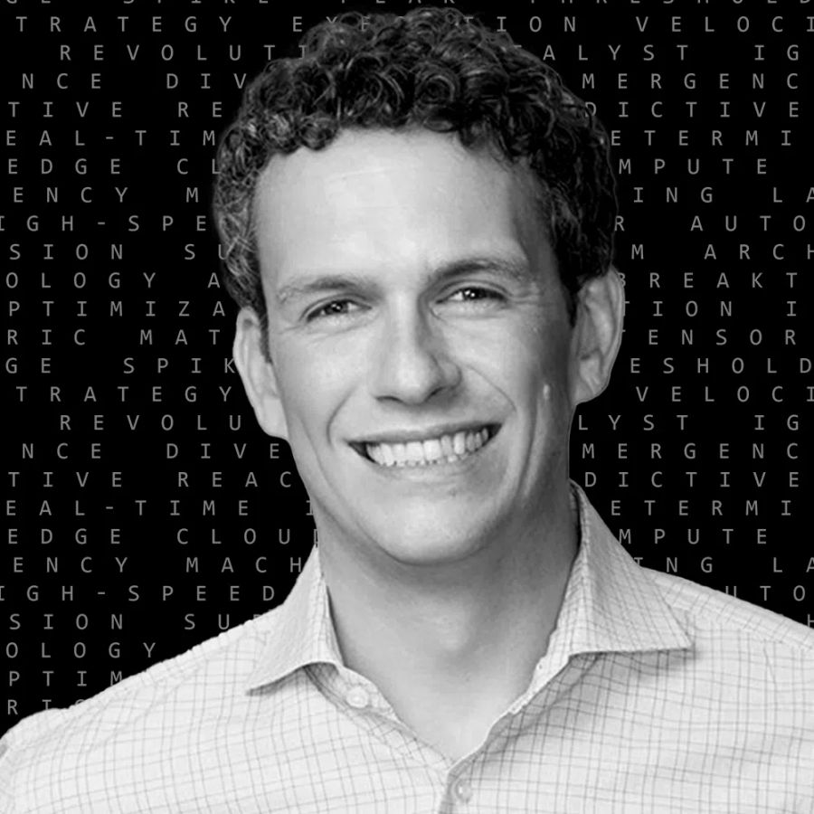 Headshot of Ian Andrews