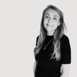 Photo of Kate Lindars