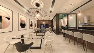 Amada Residencial - Salón de adultos