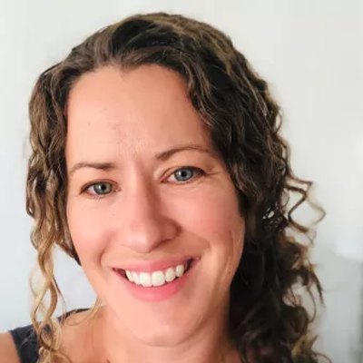 Photo of Prof. Nicole Thomson