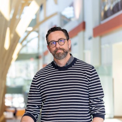Photo of Prof. Daniel Hansen