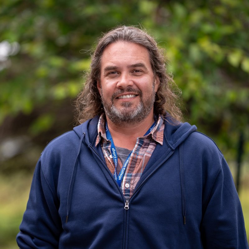 Photo of Prof. Chris Barnes