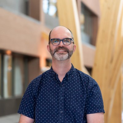 Photo of Stephen Holloway