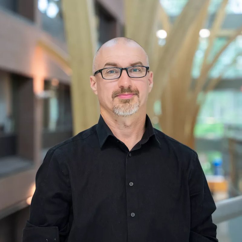 Photo of Prof. Ian Scott, RGD