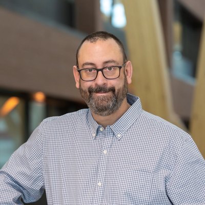 Photo of Prof. Kevin Element