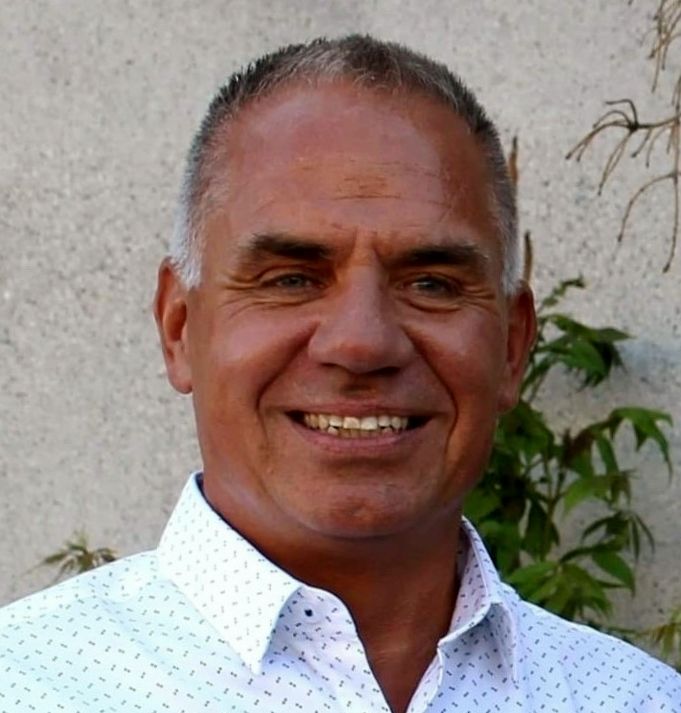 Photo of Prof. Paul Semenick
