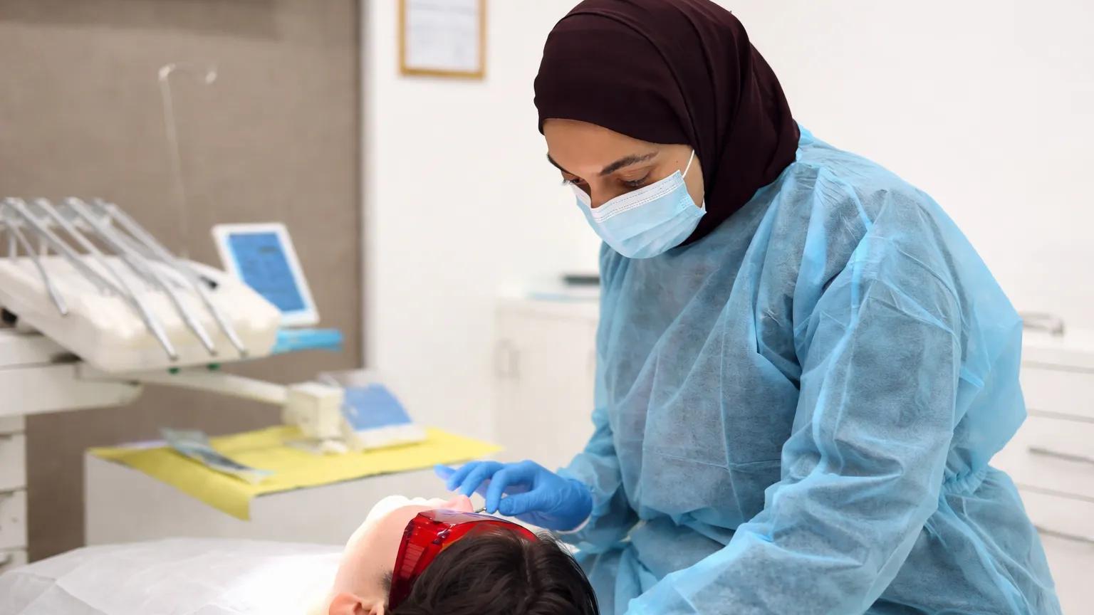 Healthy Gums Before Veneers in Dubai | DRFK