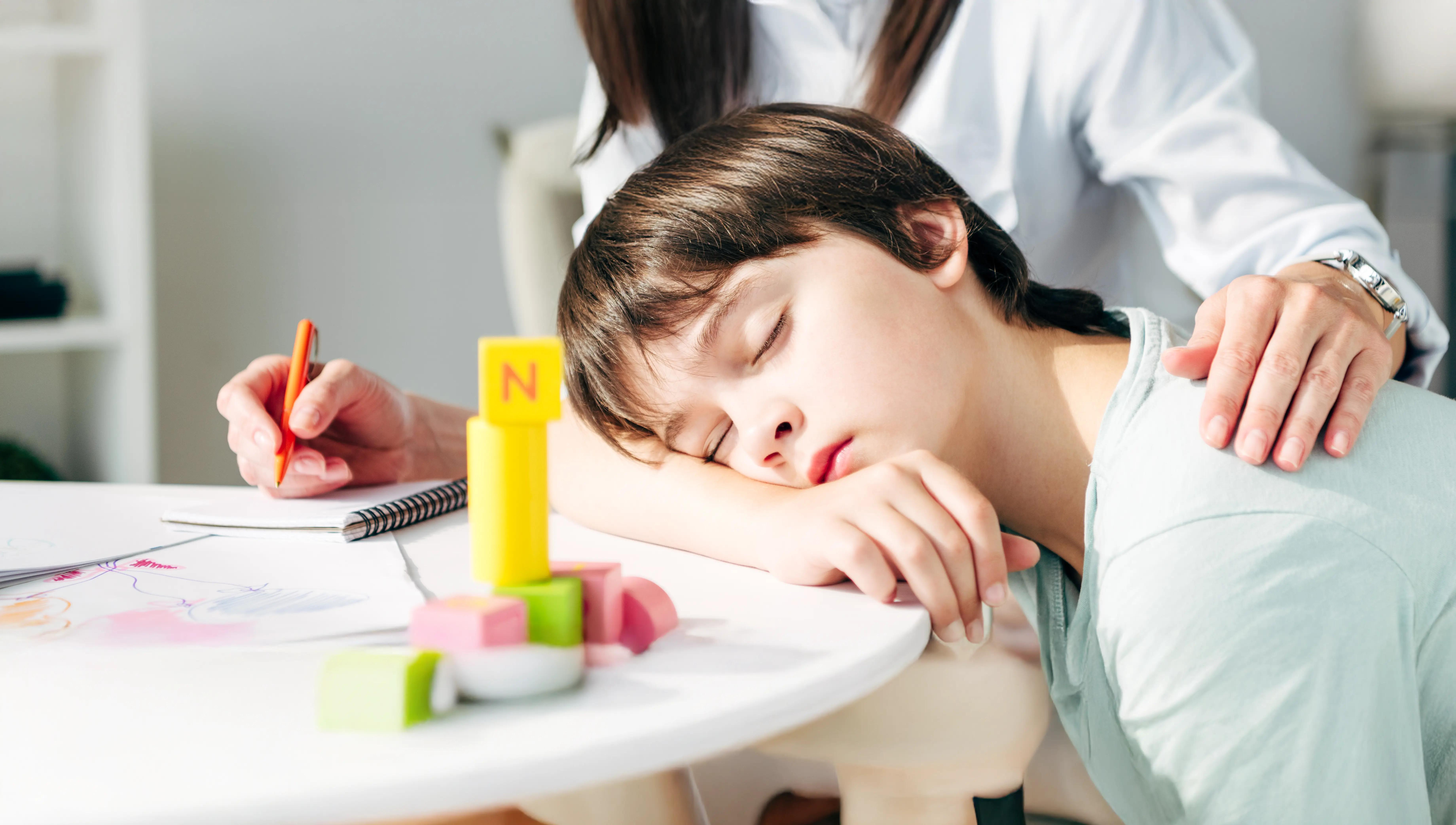 visual guide to improving children’s sleep habits and reducing bedtime resistance