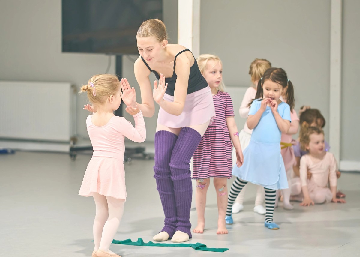 Gratis balletklasser i Lyngby 14. februar 2026