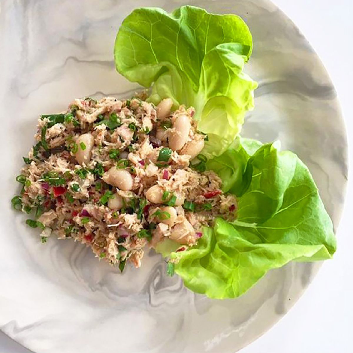 Picture of Mayo Free Tuna on a plate with lettuce on the side.