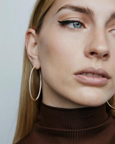 The Jennifer Hoop main image 1