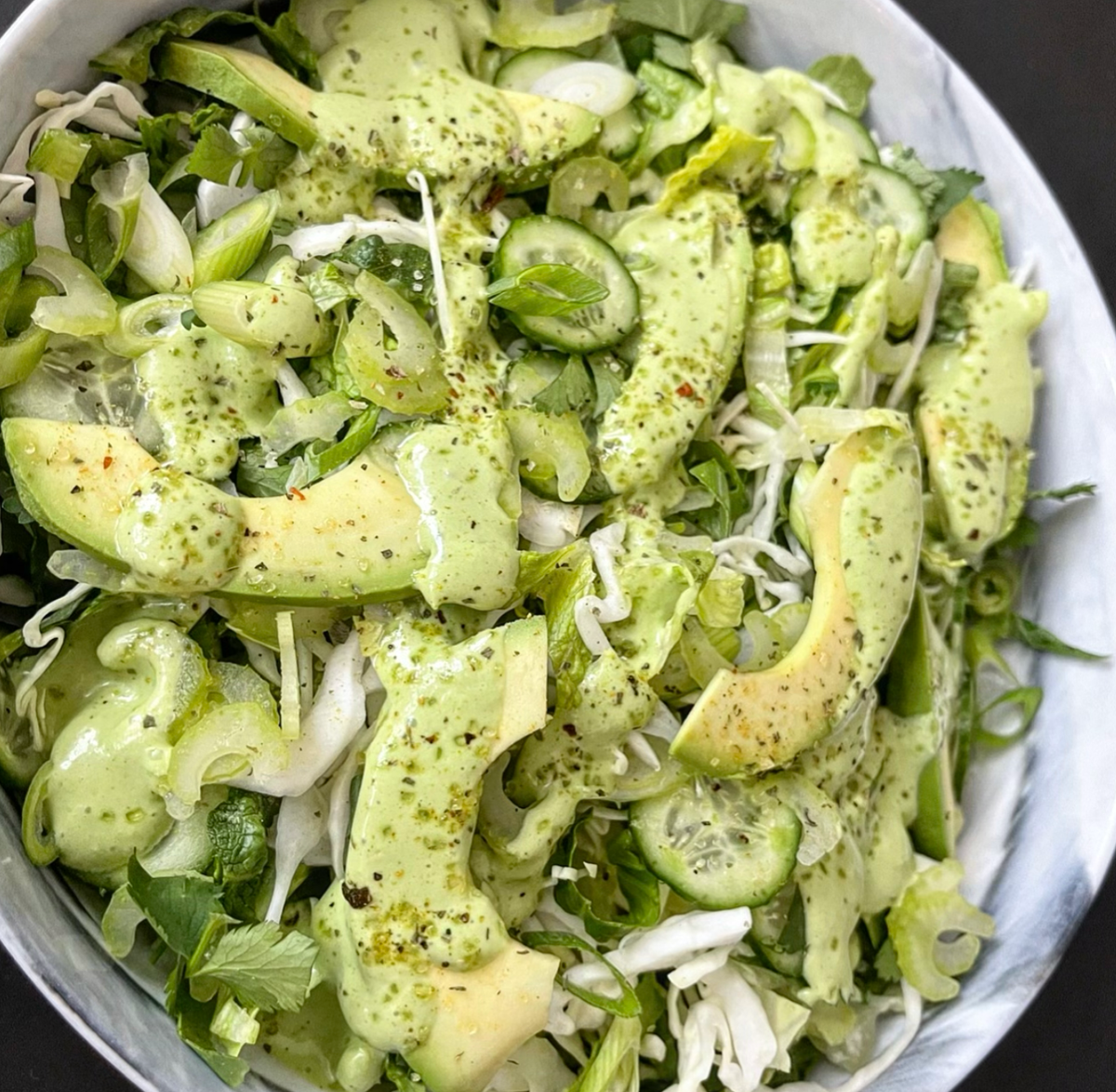 Green salad with avocado