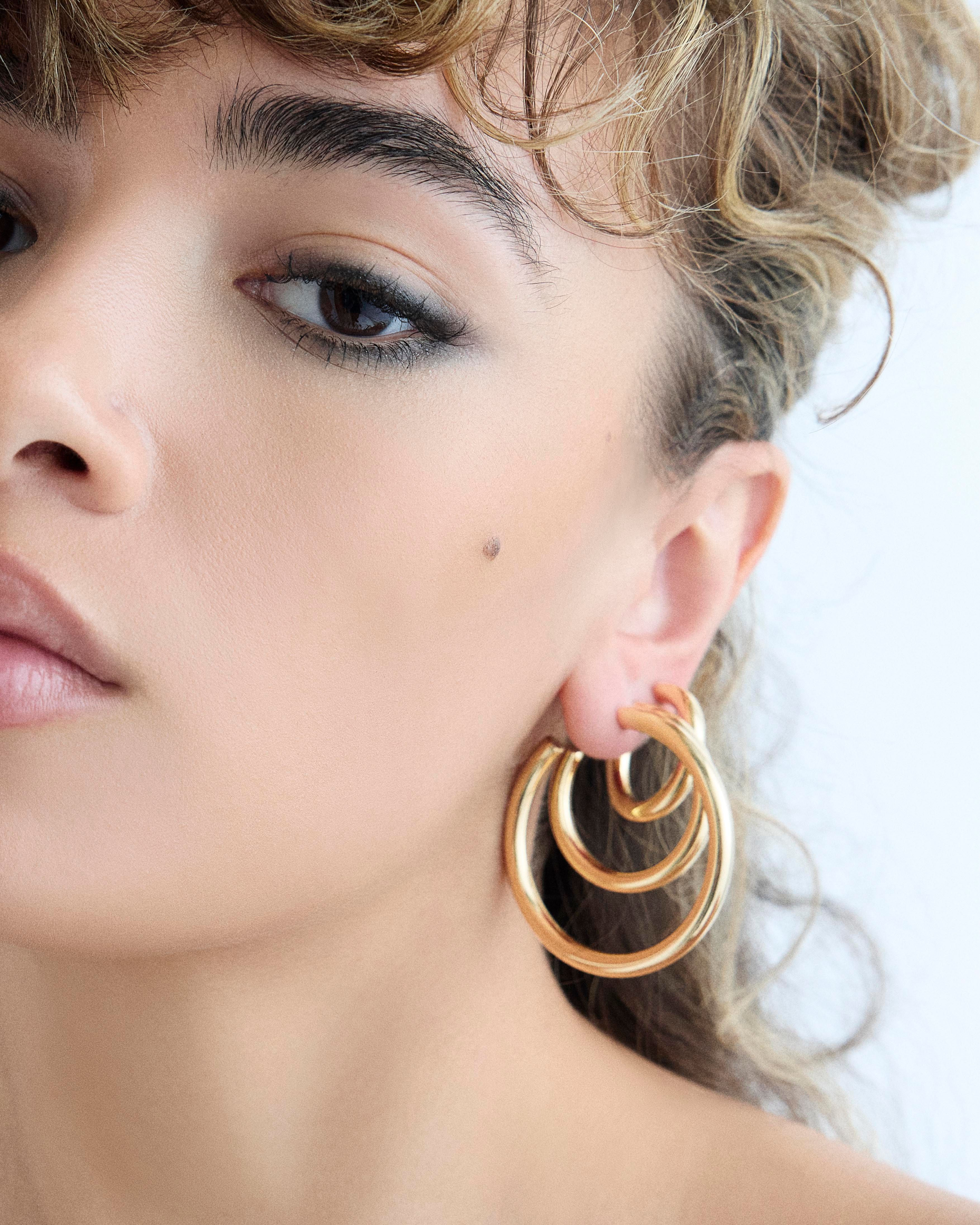 Hoops