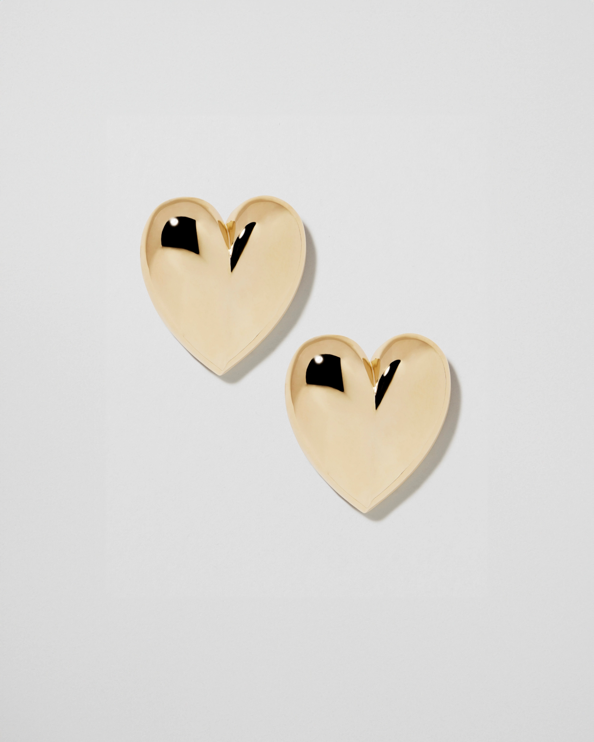 Lightweight heart earrings