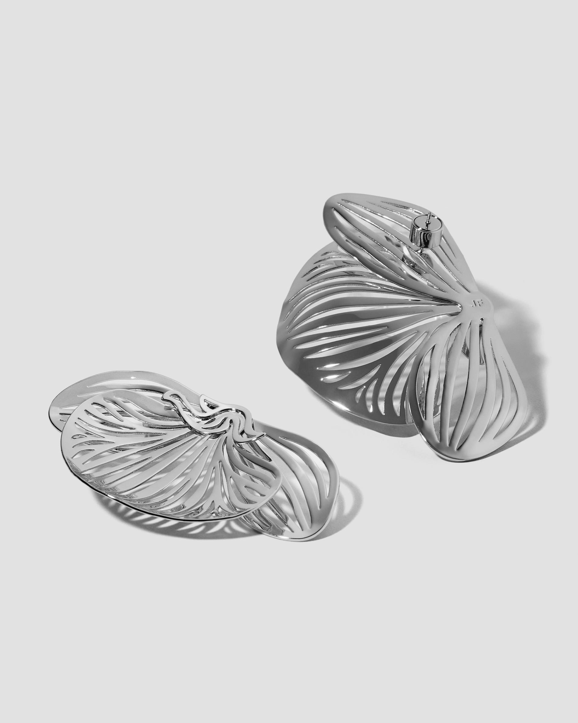 silver chunky flower earring