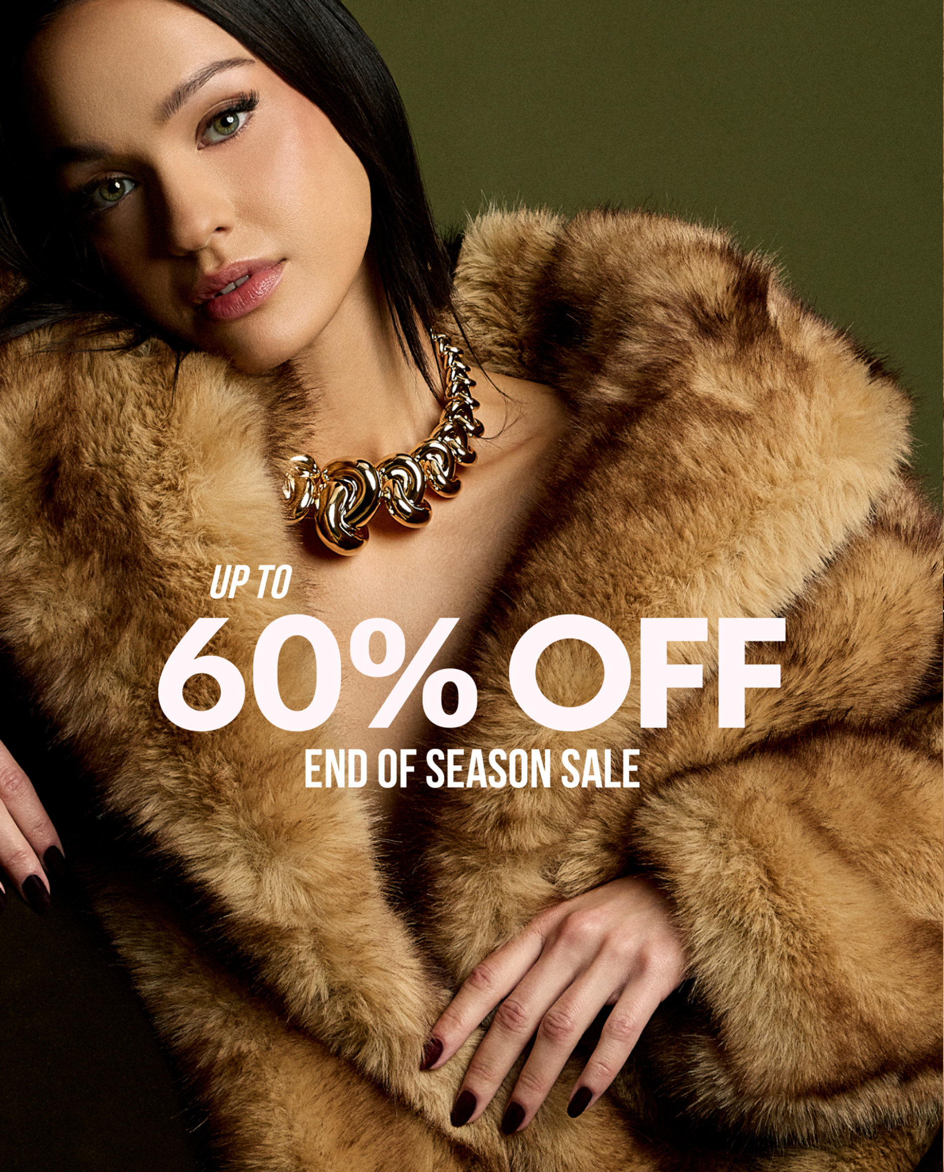 model biting bow ring gold 