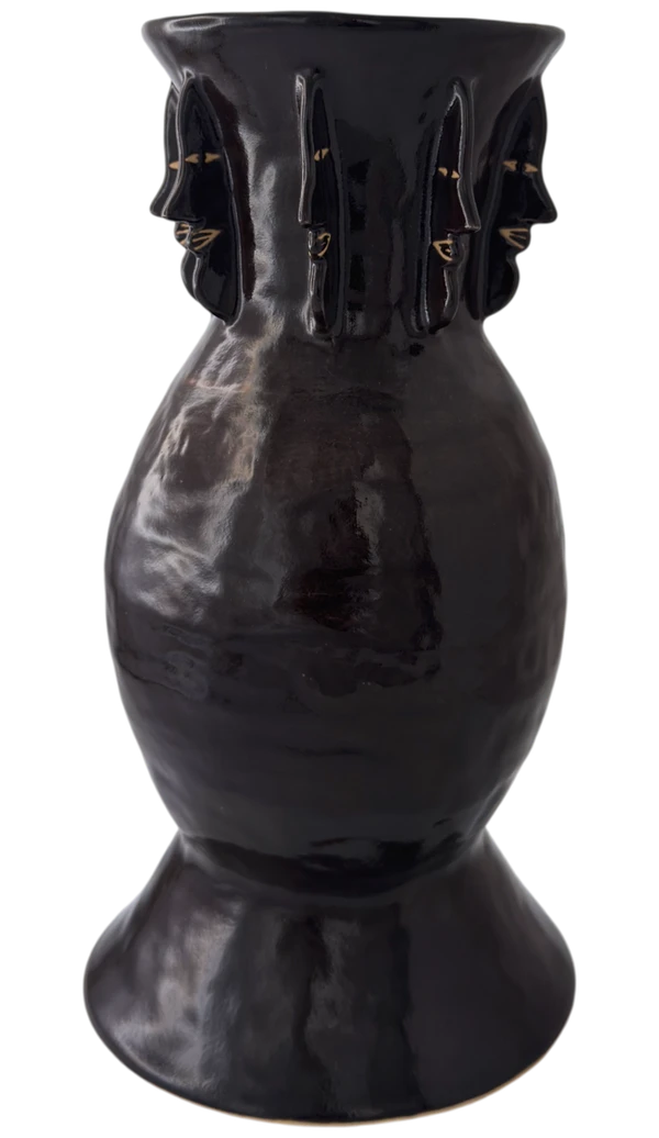 Vase E, view 10