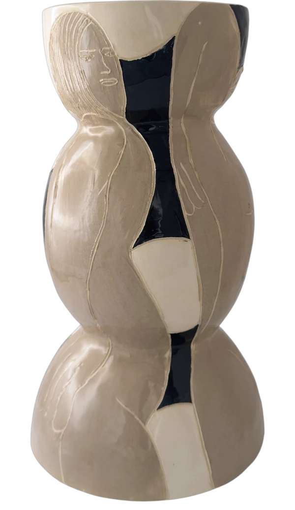 Vase M, view 15