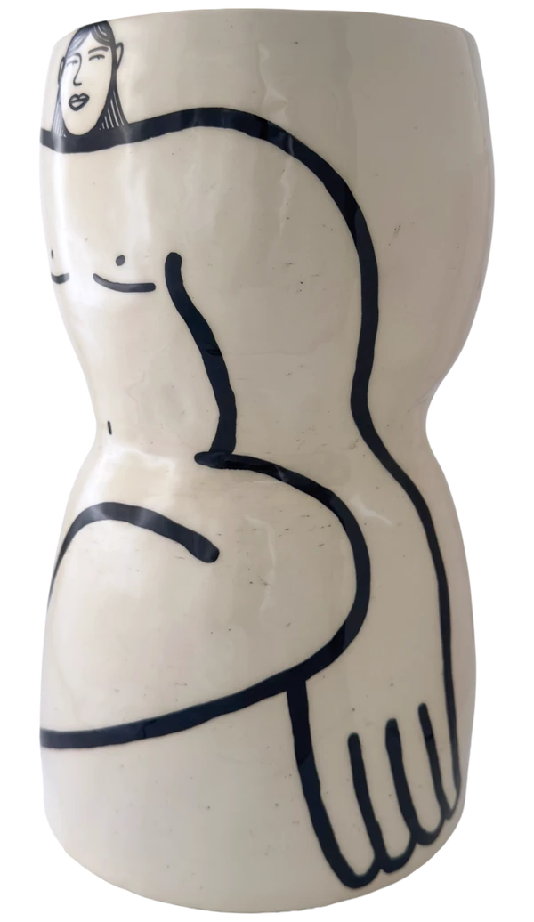 Vase H, view 14
