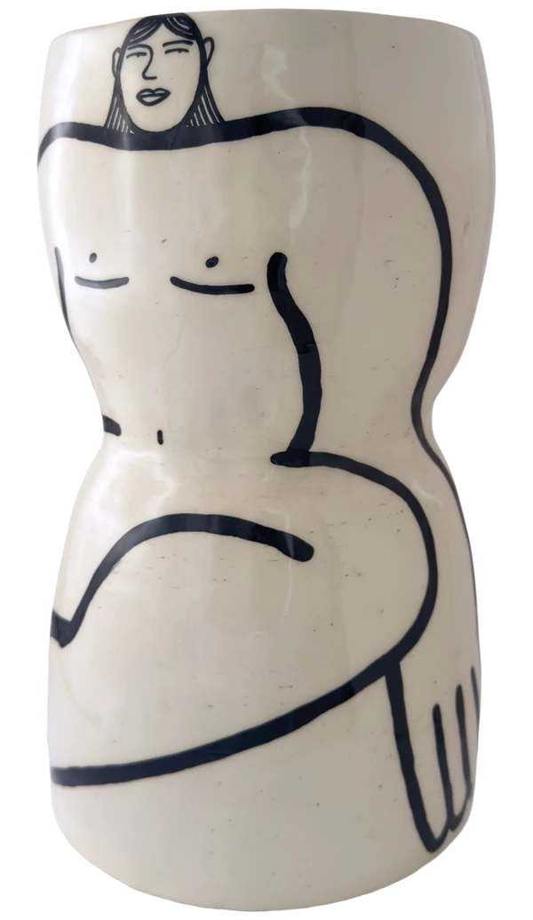Vase H, view 15