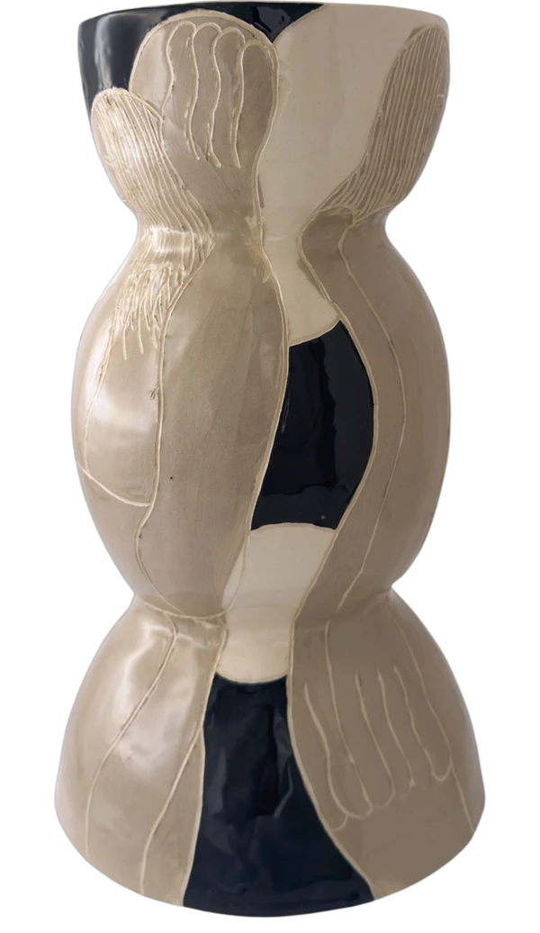 Vase M, view 4