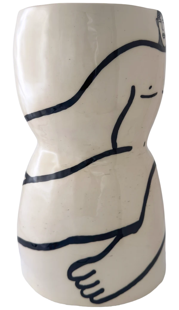 Vase H, view 4