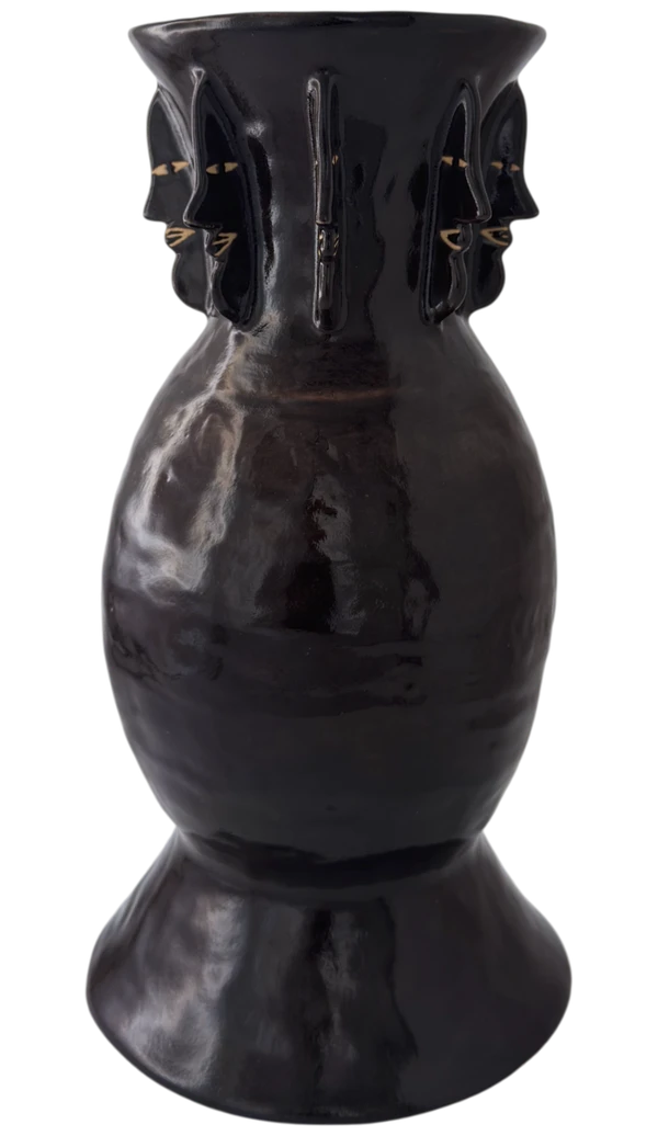 Vase E, view 12