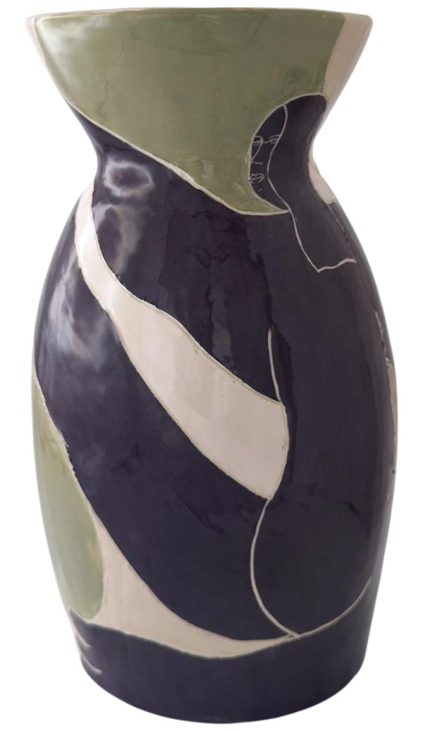 Vase G, view 3