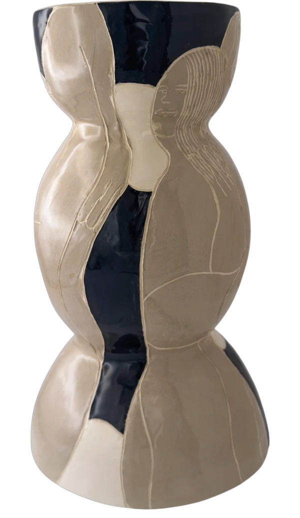 Vase M, view 8