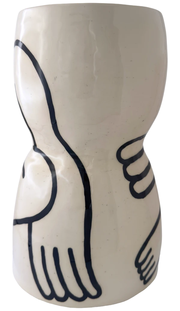Vase H, view 12