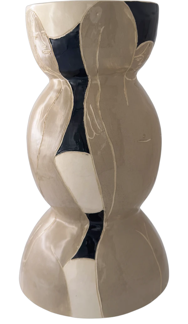 Vase M, view 14