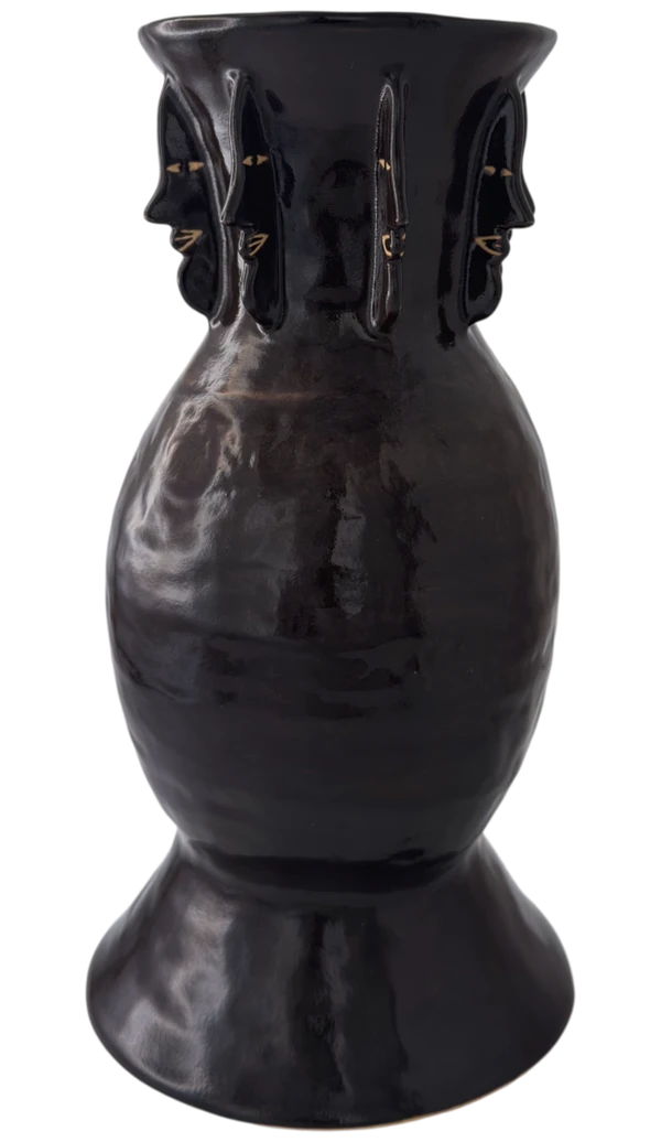Vase E, view 11