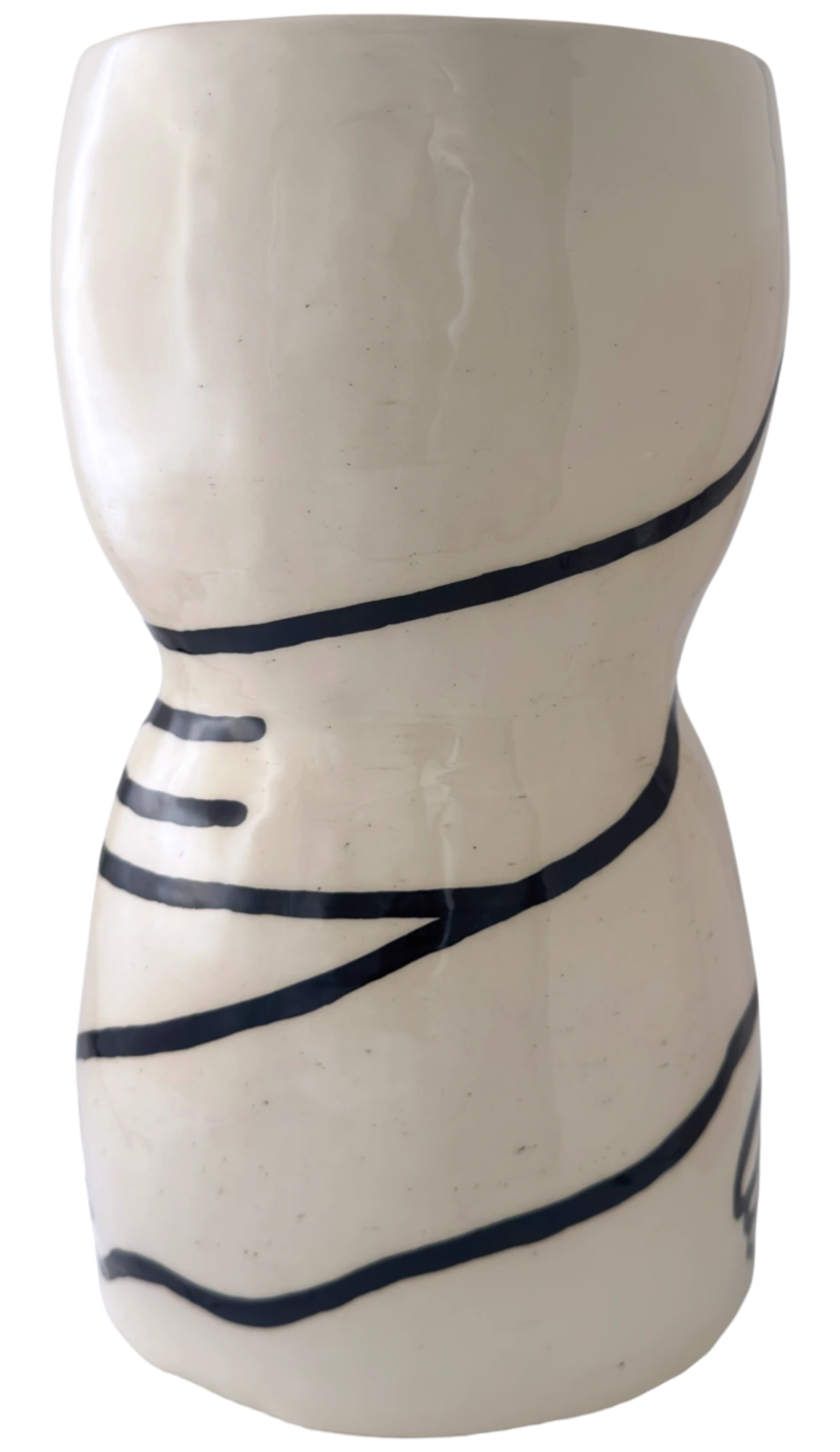 Vase H, view 7